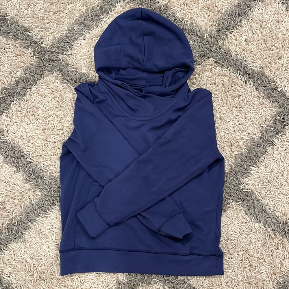 Lululemon sweatshirt